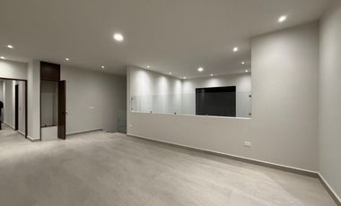 Casa en Fraccionamiento Bosques de las Misiones