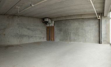 Oficina en   veta en el lujoso corporativo C&C Country club