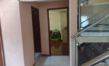 CASA EN DESNIVELES DE 3 PISOS, HACIENDA OJO DE AGUA SUP. 525 MTS