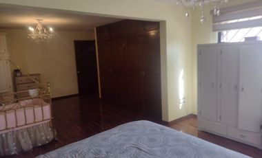 CASA EN DESNIVELES DE 3 PISOS, HACIENDA OJO DE AGUA SUP. 525 MTS