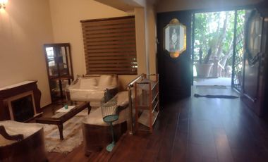 CASA EN DESNIVELES DE 3 PISOS, HACIENDA OJO DE AGUA SUP. 525 MTS