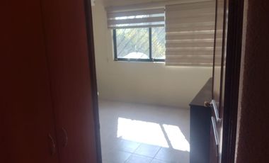 CASA EN DESNIVELES DE 3 PISOS, HACIENDA OJO DE AGUA SUP. 525 MTS