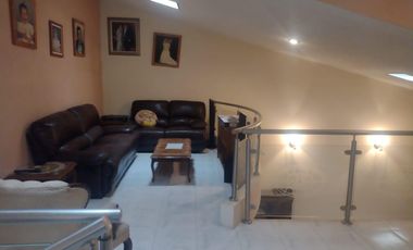 CASA EN DESNIVELES DE 3 PISOS, HACIENDA OJO DE AGUA SUP. 525 MTS