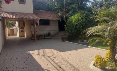 CASA EN DESNIVELES DE 3 PISOS, HACIENDA OJO DE AGUA SUP. 525 MTS