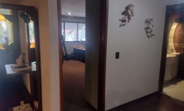 CASA EN DESNIVELES DE 3 PISOS, HACIENDA OJO DE AGUA SUP. 525 MTS