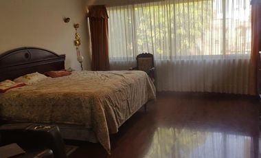 CASA EN DESNIVELES DE 3 PISOS, HACIENDA OJO DE AGUA SUP. 525 MTS