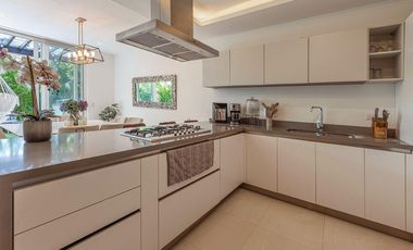 Residencia 5 Recámaras en Punta Cala – El Tigre Golf Club | Amueblada, Alberca Privada, Paneles Solares y Vista al Campo de Golf