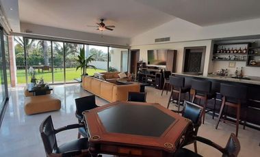 EL DORADO, Casa en VENTA con ALBERCA, acceso a río, 4 recámaras, sala de TV, vigilancia