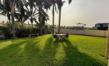 EL DORADO, Casa en VENTA con ALBERCA, acceso a río, 4 recámaras, sala de TV, vigilancia