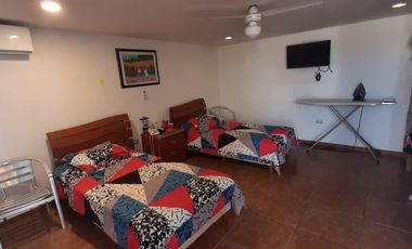 EL DORADO, Casa en VENTA con ALBERCA, acceso a río, 4 recámaras, sala de TV, vigilancia