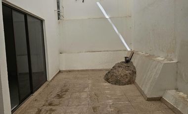 CASA USADA EN VENTA, LOMAS DE LAS ESTRELLAS, COL. LOMAS RESIDENCIAL, PACHUCA, HGO.