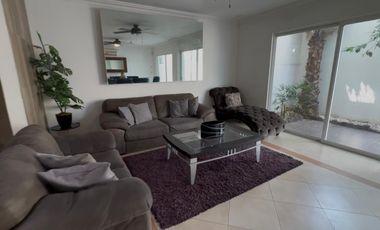Casa en Venta Cumbres Élite