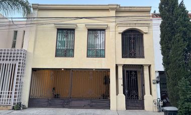 Casa en Venta Cumbres Élite