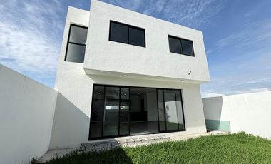 LOMAS DEL DORADO, Casa en VENTA de 3 recamaras y con jardin