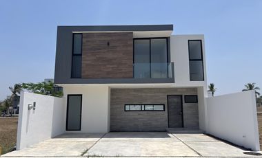 LOMAS DEL DORADO, Casa en VENTA de 3 recamaras y con jardin