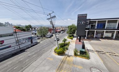 VENTA | RENTA Local Comercial u Oficina de 32 obra gris con 20 m2 terraza