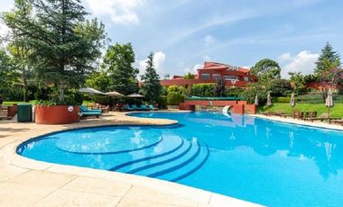 Departamento en Venta Piso Alto en Frondoso Lomas Country