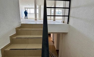 Casa u oficina para remodelar en Jardines de Santa Mónica