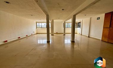 Casa u oficina para remodelar en Jardines de Santa Mónica