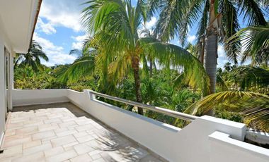 CASA DUPLEX DE 6 RECÁMARAS, CERCA DE LA PLAYA