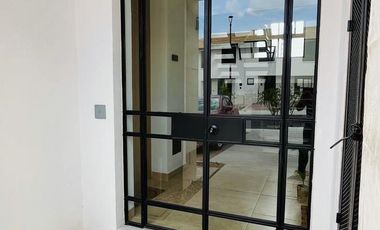 Depa de Lujo 1er Piso, en Venta en El Refugio, Querétaro