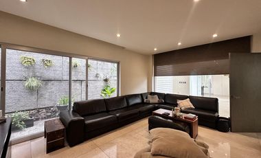 Casa en Fraccionamiento Villas del Lago