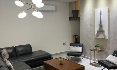 Casa en VENTA con alberca y frente a parque, Fracc. Las Palmas Green