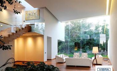 Residencia de lujo del Arq. Farré a la venta en Pedregal .