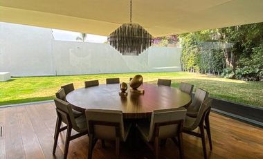 Residencia de lujo del Arq. Farré a la venta en Pedregal .