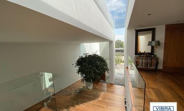 Residencia de lujo del Arq. Farré a la venta en Pedregal .