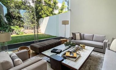 Residencia de lujo del Arq. Farré a la venta en Pedregal .