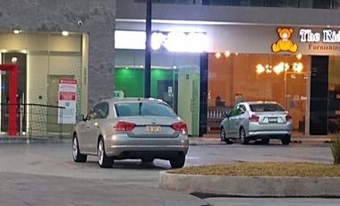 LOCALES PLANTA BAJA EN RENTA Y VENTA PLAZA SANTA ISABEL