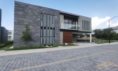 Casa lista para estrear en Residencial