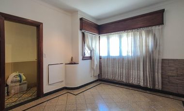 Dos propiedades ideal consultorios y vivienda en San José