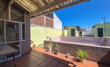 Dos propiedades ideal consultorios y vivienda en San José