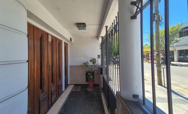 Dos propiedades ideal consultorios y vivienda en San José
