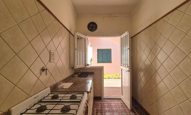 Dos propiedades ideal consultorios y vivienda en San José