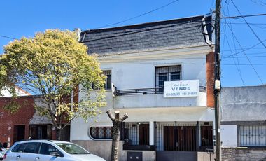 Dos propiedades ideal consultorios y vivienda en San José