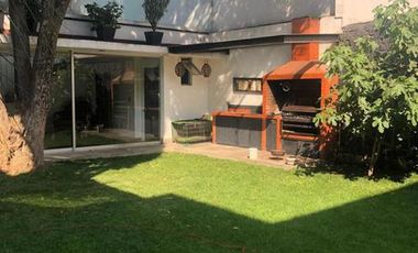 Casa en VENTA, Calle Cerrada en  parte baja San Jerónimo