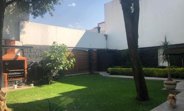 Casa en VENTA, Calle Cerrada en  parte baja San Jerónimo