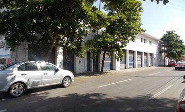 Bodega con oficinas en venta en Veracruz Zona Centro, Calle Juárez Esquina Netzahualcóyotl y Jiménez