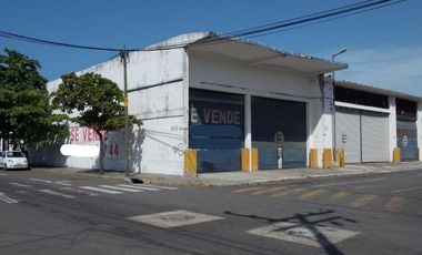 Bodega con oficinas en venta en Veracruz Zona Centro, Calle Juárez Esquina Netzahualcóyotl y Jiménez
