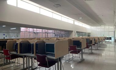 Amplias oficinas en Industrial Vallejo con estacionamientos