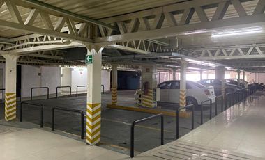 Amplias oficinas en Industrial Vallejo con estacionamientos