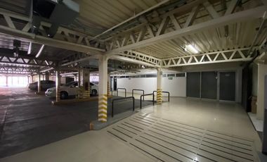 Amplias oficinas en Industrial Vallejo con estacionamientos