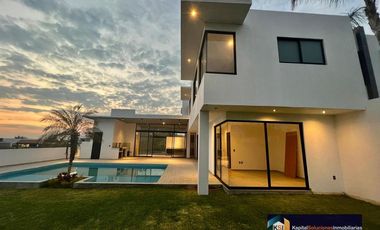 Venta casa a estrenar en Frac. Lomas de Cocoyoc Everest