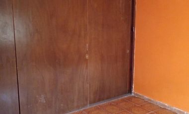 Casa para remodelar con excelente Terreno en Ampliación Santa Catarina