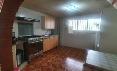 Casa con excelente terreno en Camino Viejo a la Mina cerca a San Pedro Actopan