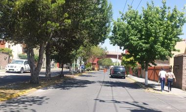 Excelente casa en fraccionamiento cerrado en Tecámac a 5 min del aeropuerto.