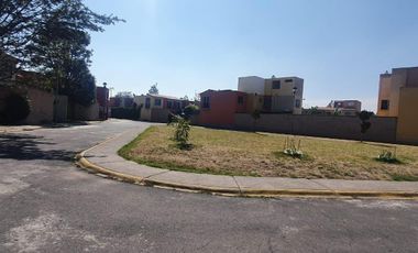 Excelente casa en fraccionamiento cerrado en Tecámac a 5 min del aeropuerto.